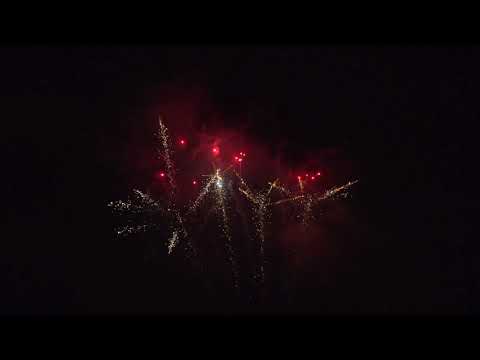 Glittering and Red Crosette | 49 Colpi | 30mm